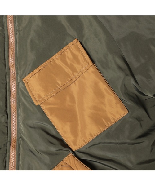 Liberaiders(リベレイダース)の「Liberaiders EXPEDITION JACKET III(リベレイダース エクスペディションジャケット III)(ダウンジャケット/コート・メンズ・ベージュ系/オリーブ/ブラック・X-LARGE/LARGE/MEDIUM/SMALL)」の4枚目の写真