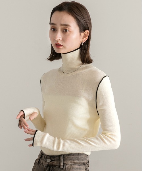 ad thie(アドティエ)の「サムホール付き 配色ラインタートルニット(ニット/セーター・レディース・ダークブラウン/オフホワイト/ピンク/ブラック・FREE)」の6枚目の写真