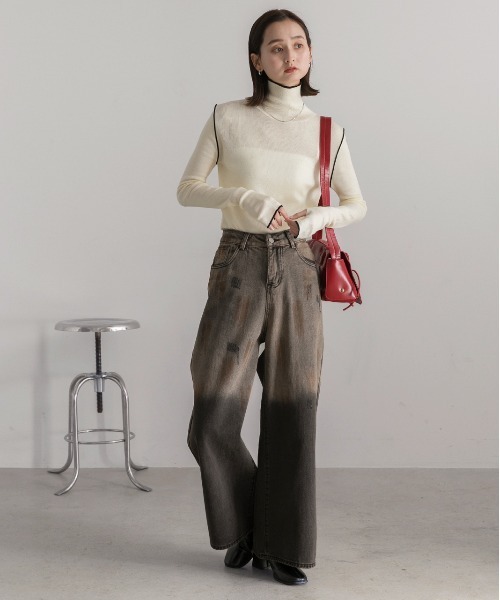 ad thie(アドティエ)の「サムホール付き 配色ラインタートルニット(ニット/セーター・レディース・ダークブラウン/オフホワイト/ピンク/ブラック・FREE)」の9枚目の写真