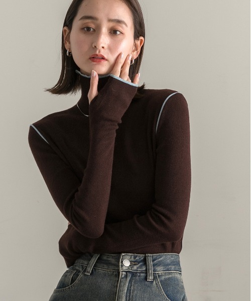 ad thie(アドティエ)の「サムホール付き 配色ラインタートルニット(ニット/セーター・レディース・ダークブラウン/オフホワイト/ピンク/ブラック・FREE)」の22枚目の写真