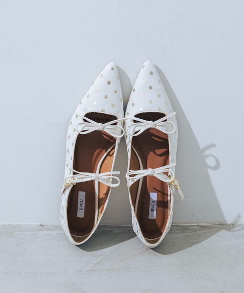 EVOL（イーボル）の「【軽量・柔らかい】ダブルリボンポインテッドパンプス IY5631（パンプス・レディース・ブラック/レオパード/アイボリー/シルバー/ピンク/ブラック系その他/ブラック×ブラック/グレー系その他/ピンク系その他/ベージュ/グレー系その他2/グレー/ライトピンク/ホワイト・25.0cm/24.5cm/24.0cm/23.5cm/23.0cm/22.5cm/22.0cm）」の2枚目の写真