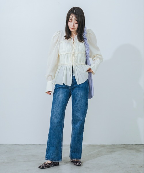 EVOL（イーボル）の「【軽量・柔らかい】ダブルリボンポインテッドパンプス IY5631（パンプス・レディース・ブラック/レオパード/アイボリー/シルバー/ピンク/ブラック系その他/ブラック×ブラック/グレー系その他/ピンク系その他/ベージュ/グレー系その他2/グレー/ライトピンク/ホワイト・25.0cm/24.5cm/24.0cm/23.5cm/23.0cm/22.5cm/22.0cm）」の22枚目の写真