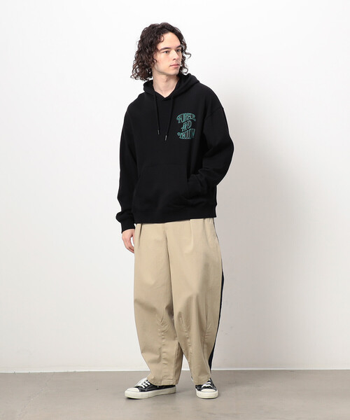 Purple&Yellow(パープルアンドイエロー)の「裏毛ロゴ刺繍パーカ(パーカー・メンズ・ブラック/ライトグレー・SMALL/MEDIUM/LARGE)」の12枚目の写真