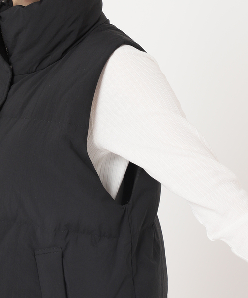 JOURNAL STANDARD（ジャーナルスタンダード）の「ナイロンタフタダウンベスト（ダウンベスト・レディース・ベージュ/ブラック・FREE）」の10枚目の写真