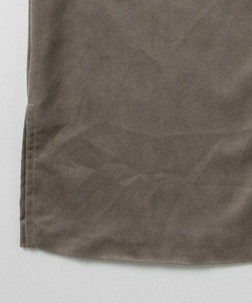 BEAMS LIGHTS Women's（ビームスライツ ウィメンズ）の「BEAMS LIGHTS / フェイクスエード Vネックワンピース（ワンピース・レディース・ベージュ/ブラウン/ダークグリーン・ONE SIZE）」の9枚目の写真