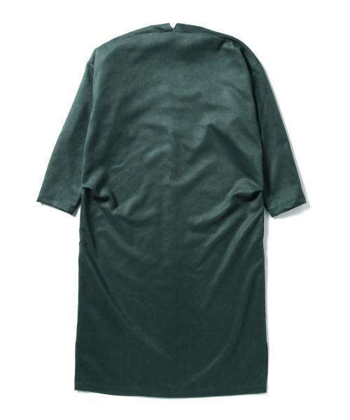 BEAMS LIGHTS Women's（ビームスライツ ウィメンズ）の「BEAMS LIGHTS / フェイクスエード Vネックワンピース（ワンピース・レディース・ベージュ/ブラウン/ダークグリーン・ONE SIZE）」の14枚目の写真