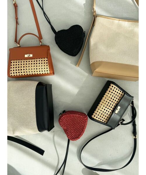 LAGUNAMOON(ラグナムーン)の「ハートフォルムバッグ(ショルダーバッグ・レディース・レッド/ブラック・FREE)」の16枚目の写真