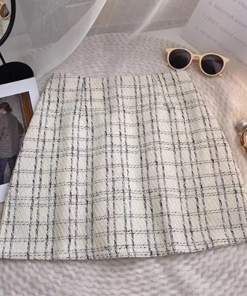 Mejoul（メジュール）の「ツイードチェック タイトミニスカート（スカート・レディース・ブラック/アイボリー・S/M）」の5枚目の写真