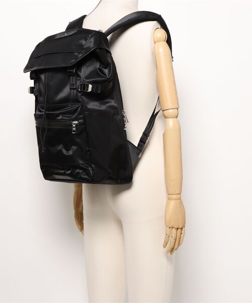 master-piece(マスターピース)の「【master-piece /マスターピース】 Progress FLAP BACKPACK(バックパック/リュック・メンズ・ブラック/ネイビー・FREE)」の6枚目の写真