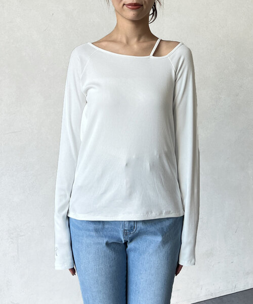 Chez toi(シェトワ)の「【ITAMI企画】アシメネックリブロンT(Tシャツ/カットソー・レディース・モカ/オフホワイト・FREE)」の14枚目の写真