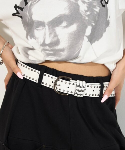 WHO'S WHO gallery（フーズフーギャラリー）の「スタッズベルト（ベルト・レディース・ブラック/ダークブラウン/オフホワイト・FREE）」の2枚目の写真