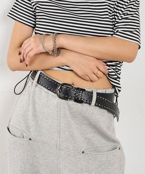 WHO'S WHO gallery（フーズフーギャラリー）の「スタッズベルト（ベルト・レディース・ブラック/ダークブラウン/オフホワイト・FREE）」の4枚目の写真