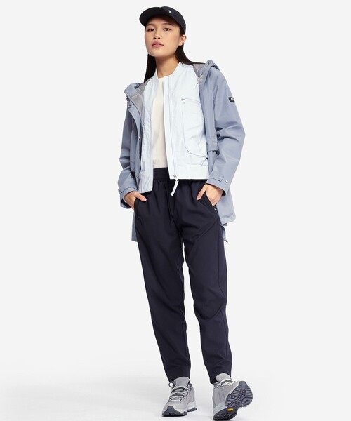 AIGLE(エーグル)の「SOLOTEX UVカット 撥水 ライトウェイト ショート丈MA-1ブルゾン(ブルゾン・レディース・ブラック/ライトブルー/ホワイト・36/38/40)」の18枚目の写真