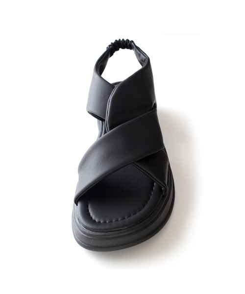 AmiAmi（アミアミ）の「柔らか！スクエアトゥ ゴムストラップ クロスベルト厚底サンダル（サンダル・レディース・イエロー/ブラック/アイボリー・36/37/38/39/40）」の13枚目の写真