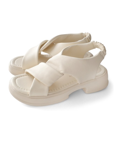 AmiAmi（アミアミ）の「柔らか！スクエアトゥ ゴムストラップ クロスベルト厚底サンダル（サンダル・レディース・イエロー/ブラック/アイボリー・36/37/38/39/40）」の10枚目の写真