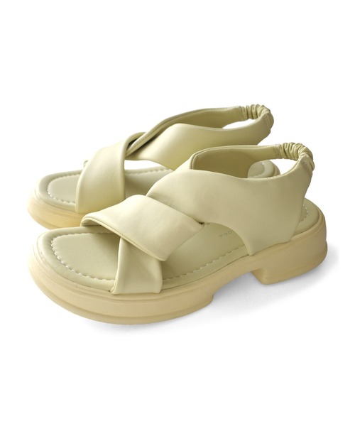 AmiAmi（アミアミ）の「柔らか！スクエアトゥ ゴムストラップ クロスベルト厚底サンダル（サンダル・レディース・イエロー/ブラック/アイボリー・36/37/38/39/40）」の11枚目の写真