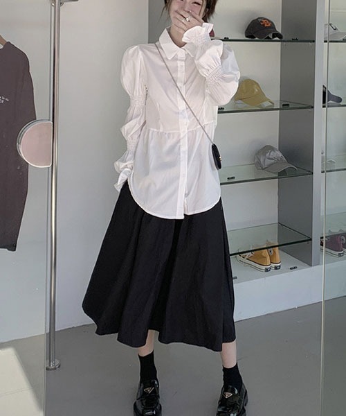 urge:(アージコロン )の「【URGE:】マムルークスリーブ ボリューム袖 長袖 切り替え 白シャツ(シャツ/ブラウス・レディース・ホワイト・X-LARGE/LARGE/MEDIUM/SMALL)」の4枚目の写真