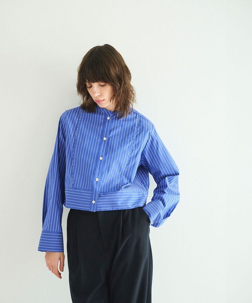 N.O.R.C(ノーク)の「コンフォータブルドレスシャツ(シャツ/ブラウス・レディース・ストライプ/オフホワイト/ネイビー・フリー)」の14枚目の写真