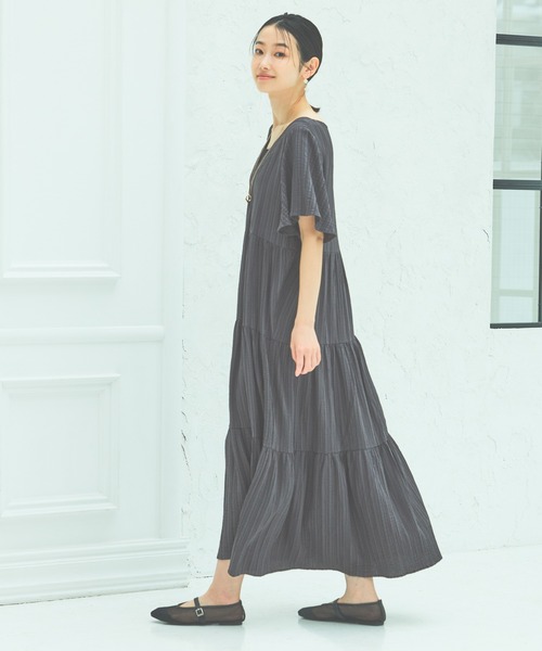 LAKOLE（ラコレ）の「楊柳ティアードワンピース / 326954（ワンピース・レディース・グリーン/ブラック/チャコールグレー/グレー系その他・FREE）」の3枚目の写真