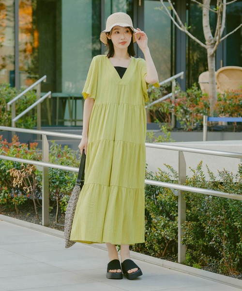 LAKOLE（ラコレ）の「楊柳ティアードワンピース / 326954（ワンピース・レディース・グリーン/ブラック/チャコールグレー/グレー系その他・FREE）」の4枚目の写真