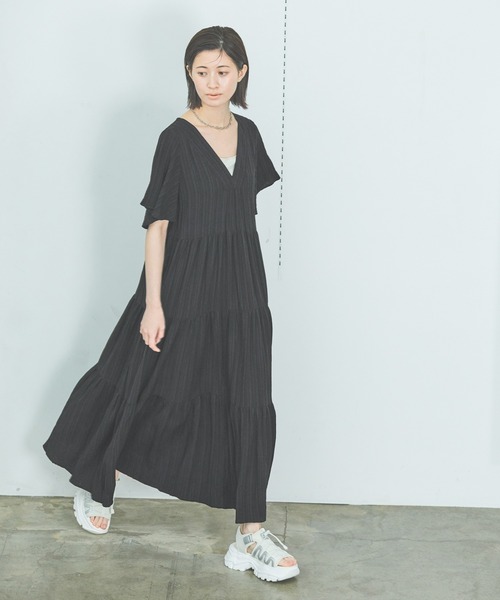 LAKOLE（ラコレ）の「楊柳ティアードワンピース / 326954（ワンピース・レディース・グリーン/ブラック/チャコールグレー/グレー系その他・FREE）」の6枚目の写真