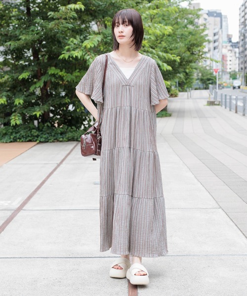 LAKOLE（ラコレ）の「楊柳ティアードワンピース / 326954（ワンピース・レディース・グリーン/ブラック/チャコールグレー/グレー系その他・FREE）」の15枚目の写真