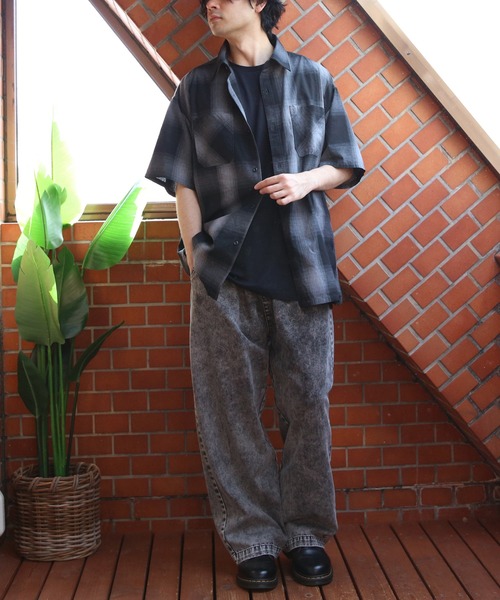8(eight)(エイト)の「接触冷感オンブレ半袖シャツ(シャツ/ブラウス・メンズ・ホワイト/ブラウン/チャコールグレー/ブルー・MEDIUM/X-LARGE/LARGE)」の17枚目の写真