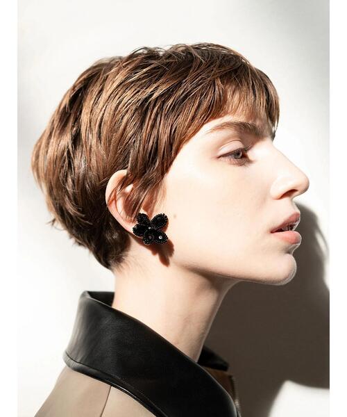 Te chichi(テチチ)の「ビーズフラワーイヤリング(イヤリング・レディース・ブラック・F)」の3枚目の写真