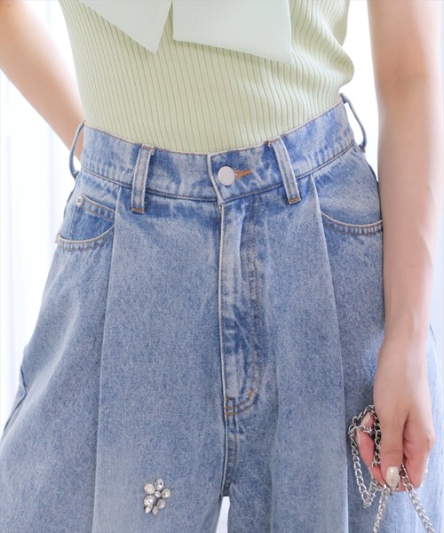 AND COUTURE(アンドクチュール)の「ビジュータックデニムパンツ(デニムパンツ・レディース・ブルー/サックスブルー/ブルー系その他・SMALL/MEDIUM)」の19枚目の写真