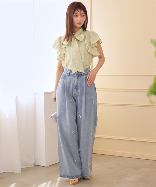 AND COUTURE(アンドクチュール)の「ビジュータックデニムパンツ(デニムパンツ・レディース・ブルー/サックスブルー/ブルー系その他・SMALL/MEDIUM)」の16枚目の写真
