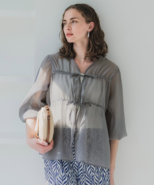 coca（coca）（コカ）の「シアーリボンギャザーブラウス（シャツ/ブラウス・レディース・チャコール/アイボリー/グレイッシュベージュ/グリーン・L/M）」の8枚目の写真