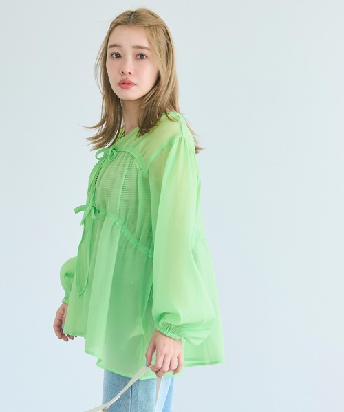 coca（coca）（コカ）の「シアーリボンギャザーブラウス（シャツ/ブラウス・レディース・チャコール/アイボリー/グレイッシュベージュ/グリーン・L/M）」の16枚目の写真