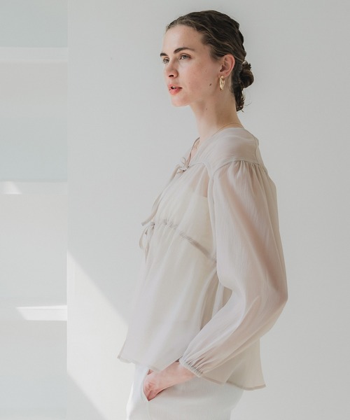 coca（coca）（コカ）の「シアーリボンギャザーブラウス（シャツ/ブラウス・レディース・チャコール/アイボリー/グレイッシュベージュ/グリーン・L/M）」の21枚目の写真