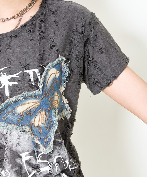 GORGE（ゴージ）の「《デニム蝶×ワンショル風》クラッシュTシャツ／個性派エモ映え（Tシャツ/カットソー・レディース・ベージュ/チャコール/オフホワイト・F）」の20枚目の写真