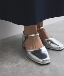 QUEENS COURT（クイーンズコート）の「ストラップミュール（パンプス）」