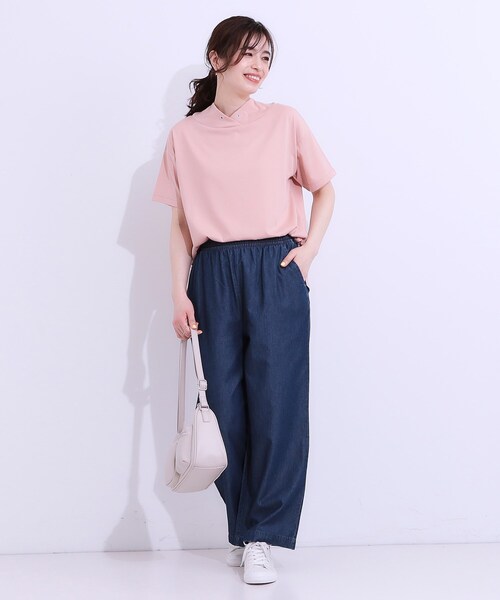 DRESKIP（ドレスキップ）の「【高レビュー/ひんやり/UV】アウトスタイルもサマになる さらさら抜け襟Tシャツ（Tシャツ/カットソー・レディース・ベージュ/ピンク系/チャコールグレー/ライトブルー・01/02/03/04）」の19枚目の写真