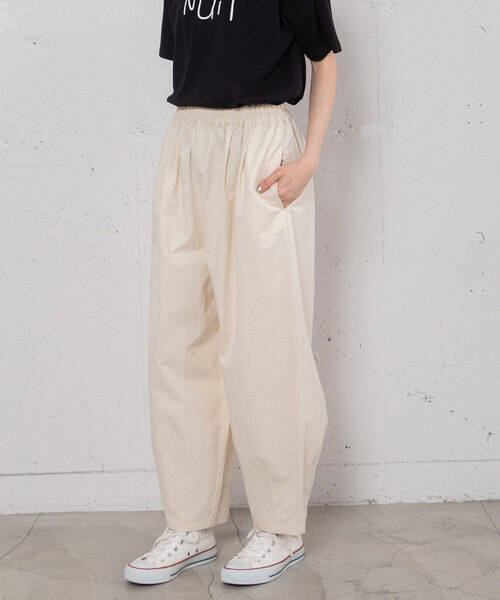 POU DOU DOU（プードゥドゥ）の「2タックカーブパンツ（その他パンツ・レディース・ブラック/キナリ/インディゴブルー・M）」の17枚目の写真