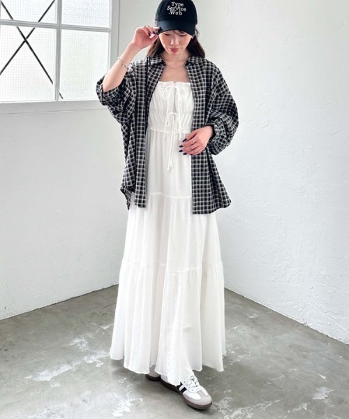 archives(アルシーヴ)の「ビスチェシャーリングコットンキャミワンピース(ワンピース・レディース・ブラック/オフホワイト/ブルー・MEDIUM)」の4枚目の写真