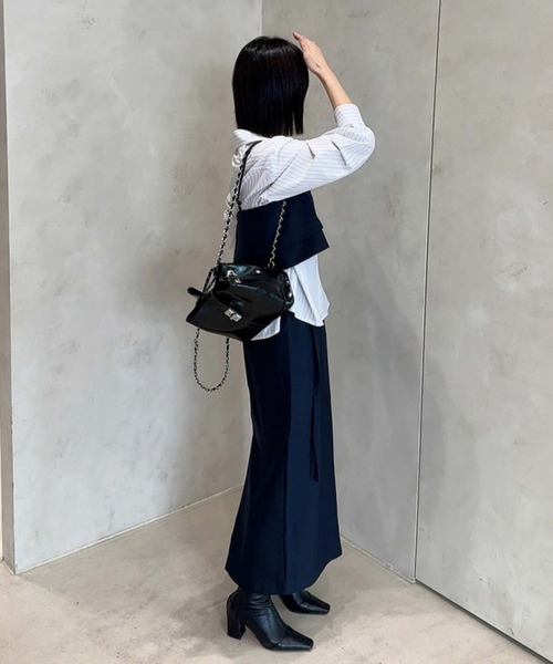 Girly Doll(ガーリードール)の「キャミソールビスチェとベルト付きスカートセットアップ(セットアップ・レディース・ネイビー/ベージュ・F)」の13枚目の写真