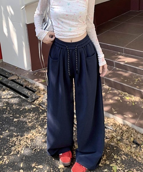 Miniministore(ミニミニストア)の「ワイドシルエットシンプルスウェットパンツ(スウェットパンツ・レディース・ネイビー/オフホワイト/ブラック/グレー・S/L/XL/M)」の4枚目の写真