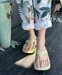 Loco Ocean（ロコオーシャン）の「【3カラー展開】厚底リラックストングサンダル（サンダル）」