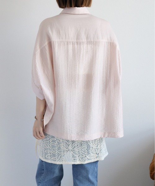 cepo(セポ)の「程よい透け感とふんわりシルエット♪〈イージーケア〉シアーミックスドルマンスリーブドロストシャツ(シャツ/ブラウス・レディース・オフホワイト/オレンジ/ベージュ/ピンク/サックスブルー/ブラック/モカ/ブラウン・M)」の9枚目の写真