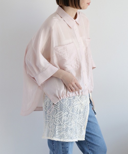 cepo(セポ)の「程よい透け感とふんわりシルエット♪〈イージーケア〉シアーミックスドルマンスリーブドロストシャツ(シャツ/ブラウス・レディース・オフホワイト/オレンジ/ベージュ/ピンク/サックスブルー/ブラック/モカ/ブラウン・M)」の10枚目の写真