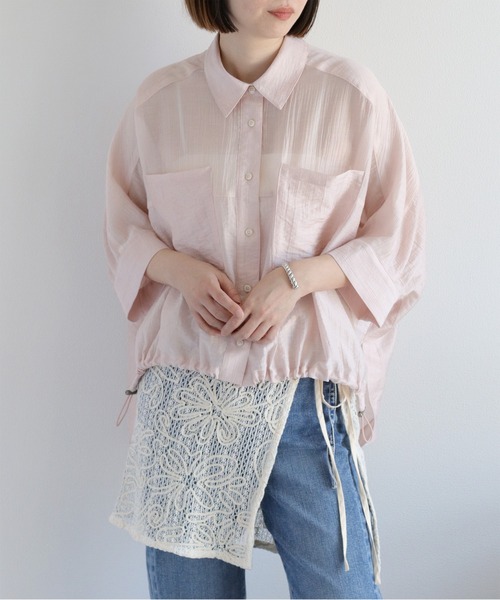 cepo(セポ)の「程よい透け感とふんわりシルエット♪〈イージーケア〉シアーミックスドルマンスリーブドロストシャツ(シャツ/ブラウス・レディース・オフホワイト/オレンジ/ベージュ/ピンク/サックスブルー/ブラック/モカ/ブラウン・M)」の12枚目の写真