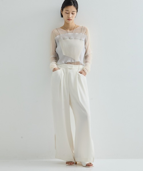 STUDIOUS（ステュディオス）の「【STUDIOUS/ステュディオス】BACK SATIN SIDE SLIT PANTS/バックサテンサイドスリットパンツ（その他パンツ・レディース・ブラック/ホワイト・1/2）」の5枚目の写真