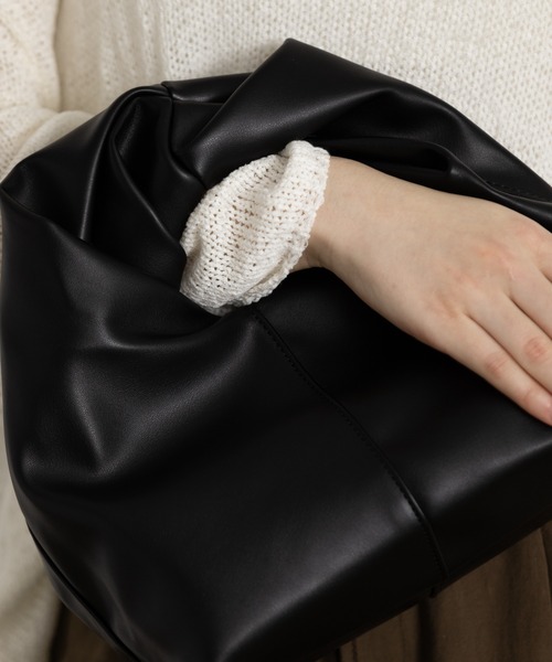 Lunea（ルネア）の「ねじれデザインフェイクレザーワンハンドルバッグ（ハンドバッグ・レディース・ブラック/ブラウン/ピンク/マスタード・FREE）」の13枚目の写真