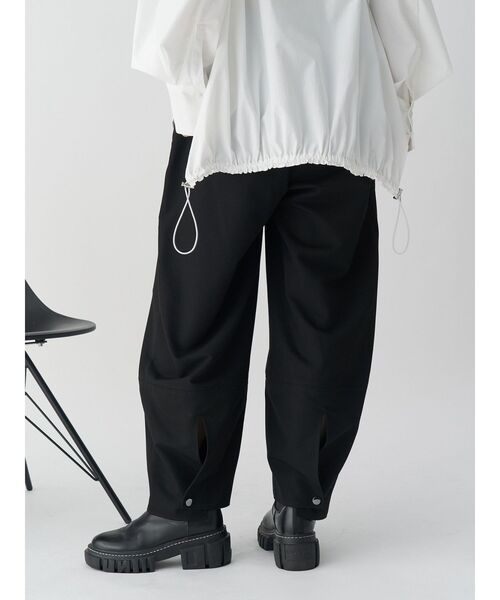 UN3D.（アンスリード）の「SHEER POCKET 2WAY COCOON PT / シアーポケット2WAYコクーンパンツ（その他パンツ・レディース・ブラック/グレー・38/36）」の18枚目の写真