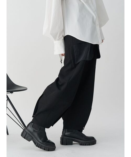 UN3D.（アンスリード）の「SHEER POCKET 2WAY COCOON PT / シアーポケット2WAYコクーンパンツ（その他パンツ・レディース・ブラック/グレー・38/36）」の17枚目の写真