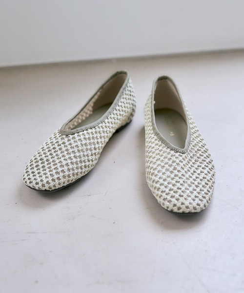 studio CLIP（スタディオクリップ）の「メッシュスクエアパンプス（パンプス・レディース・ベージュ/ライトグレー/ブラック・MEDIUM/LARGE）」の6枚目の写真