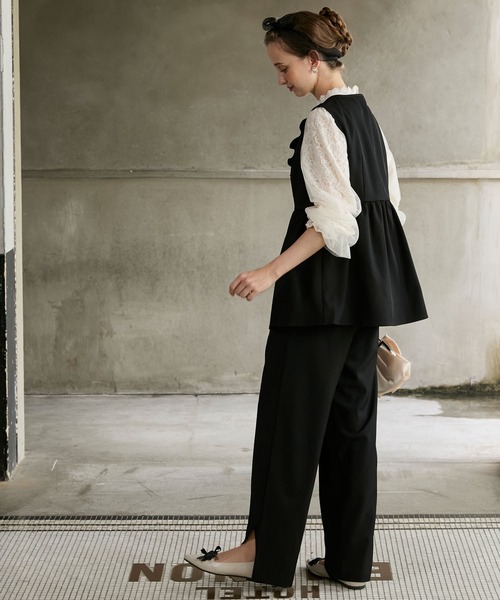 BONLECILL noir（ボンルシールノワール）の「【BONLECILL noir】ペプラムフリルジレ＆アシメスリットスラックス（パンツドレス・レディース・ネイビー/チャコールグレー/ブラック・L/M）」の8枚目の写真